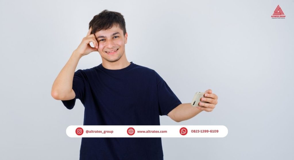 model kaos o neck